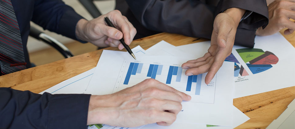 Komite Audit adalah