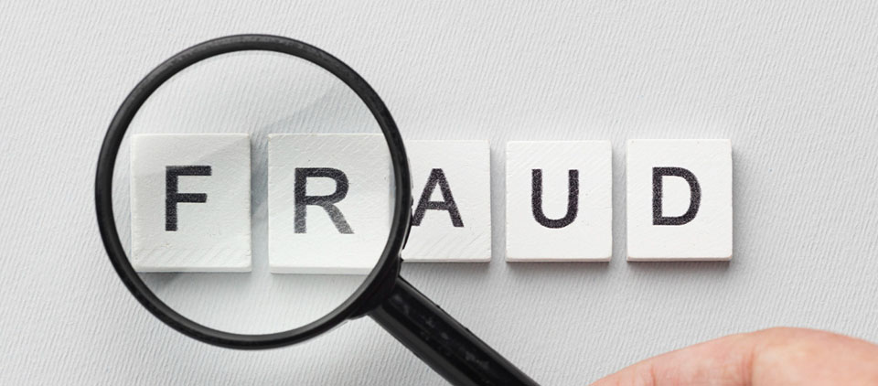 Fraud adalah